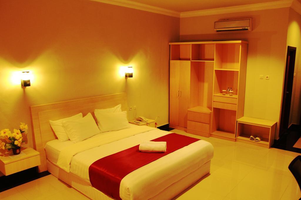 Raja Residence Jambi Δωμάτιο φωτογραφία